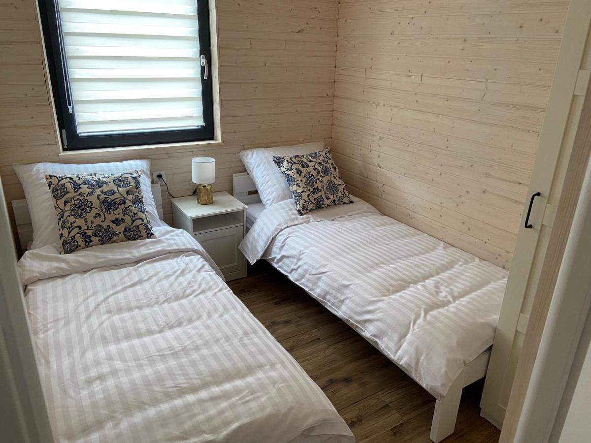 Cztery Katy Hotel Rusinowo  Bagian luar foto